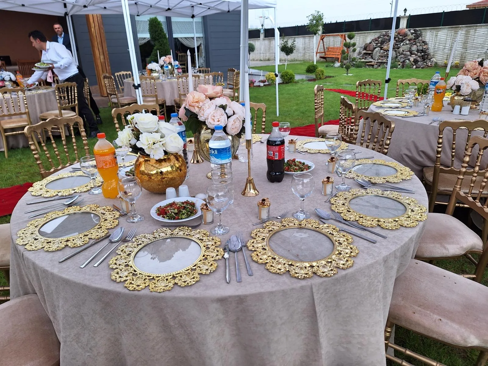Yuvarlak Örtülü Masa Ankara ekipman kiralama fotoğrafı
